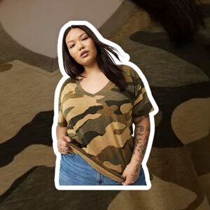 New! Torrid New 100% Cotton V-Neck Tee – Soft & Everyday Essential size 12